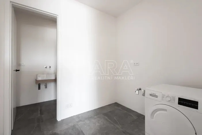 Prodej rodinného domu, Statenice, Nad Vinicí, 270 m2