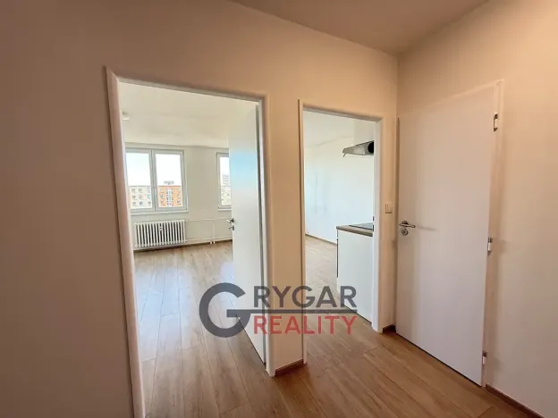 Prodej bytu 1+kk, Praha - Letňany, Třinecká, 41 m2