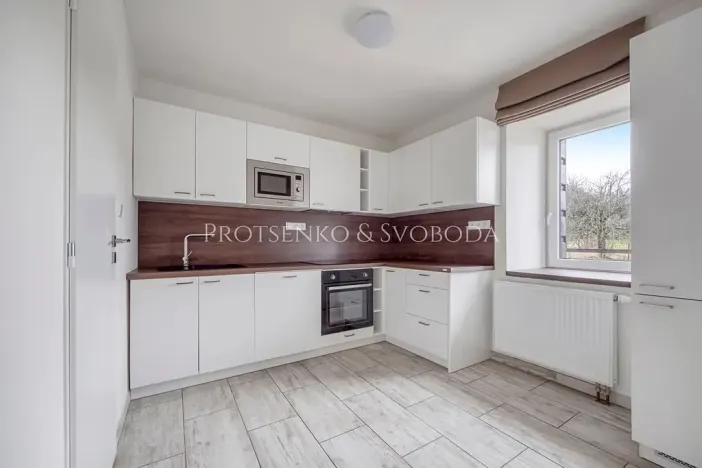 Prodej apartmánu, Prosečné, 349 m2