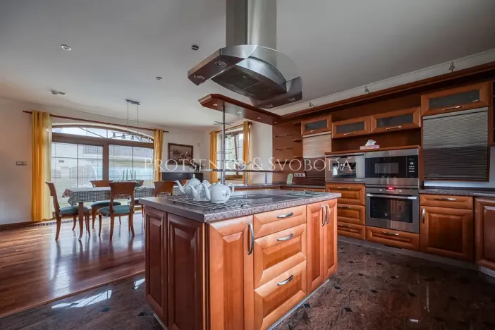 Prodej rodinného domu, Klínec, 345 m2