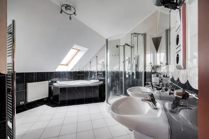 Prodej rodinného domu, Klínec, 345 m2