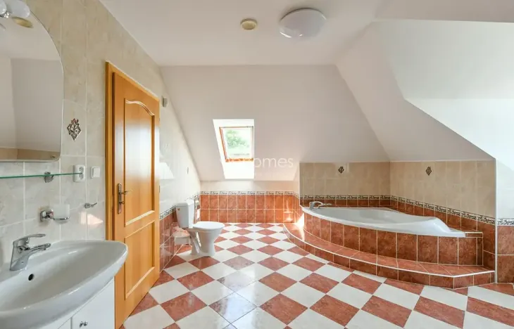 Pronájem vily, Praha - Stodůlky, Ke Koh-i-nooru, 300 m2