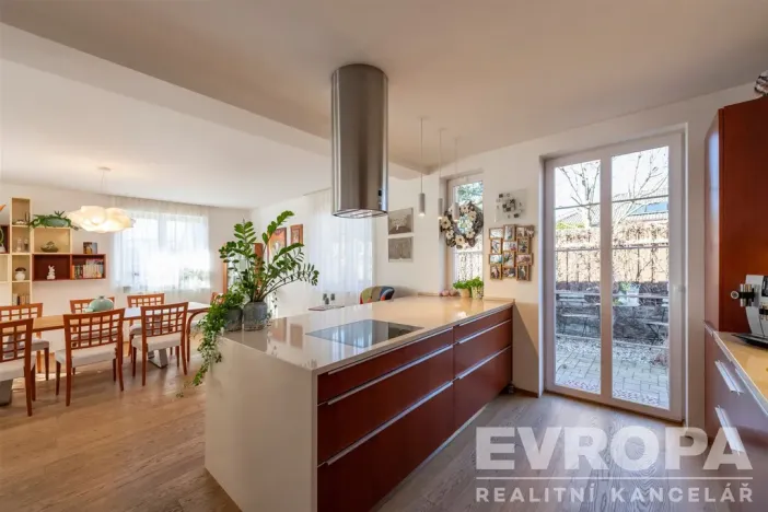 Prodej rodinného domu, Psáry, Pod Skalkou, 363 m2