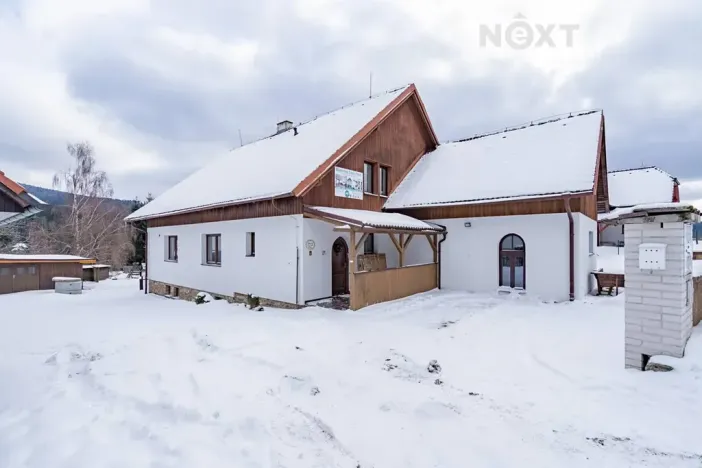 Prodej rodinného domu, Horní Stropnice, 360 m2