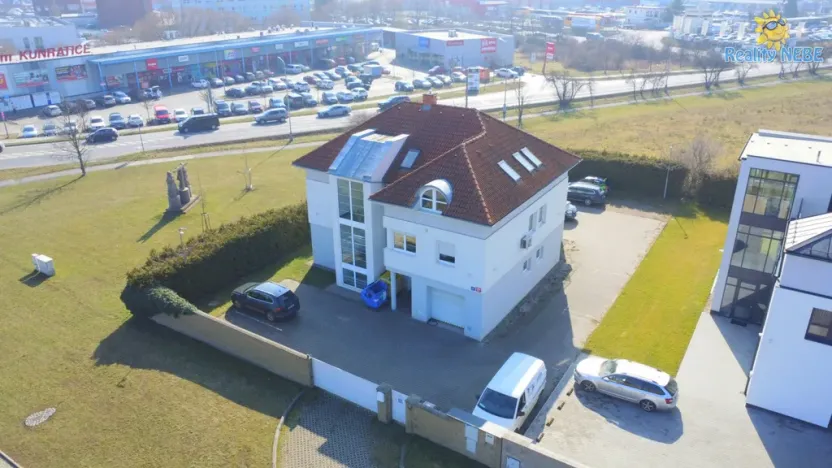 Pronájem vily, Praha - Kunratice, Vídeňská, 350 m2