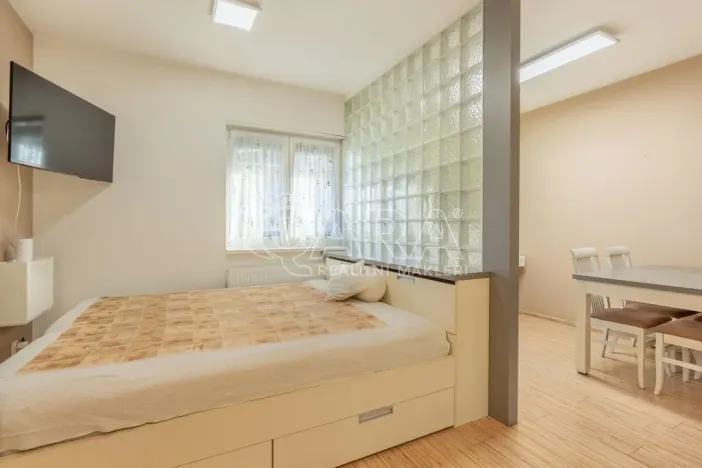 Pronájem bytu 2+1, Praha - Strašnice, Strančická, 49 m2