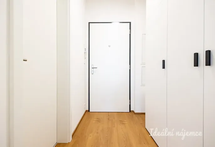 Pronájem bytu 1+kk, Praha - Horní Měcholupy, Milánská, 39 m2