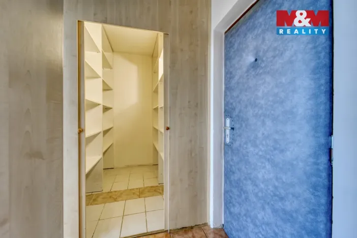 Pronájem bytu 2+1, Cheb, Boženy Němcové, 61 m2