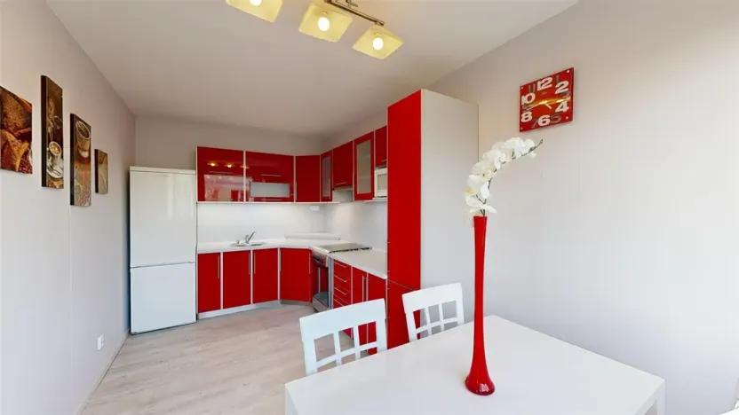 Prodej bytu 3+1, Králův Dvůr, Nad Stadionem, 76 m2