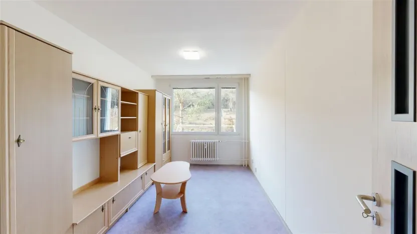 Prodej bytu 3+1, Králův Dvůr, Nad Stadionem, 76 m2