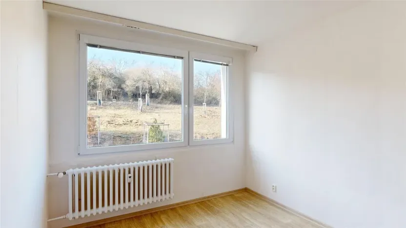 Prodej bytu 3+1, Králův Dvůr, Nad Stadionem, 76 m2