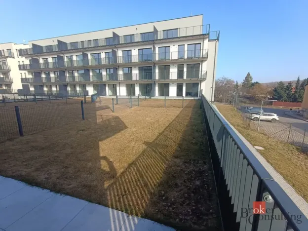 Pronájem bytu 2+kk, Kladno - Dubí, Ke křížku, 52 m2