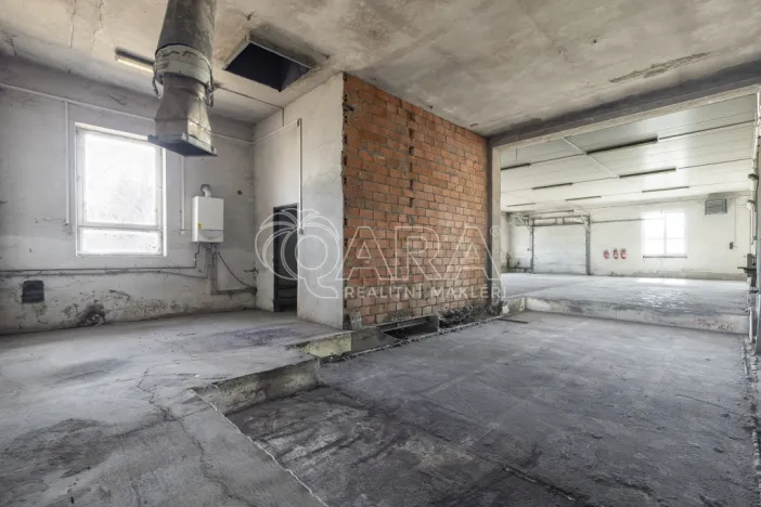 Pronájem výrobních prostor, Nový Jičín, Riegrova, 2293 m2