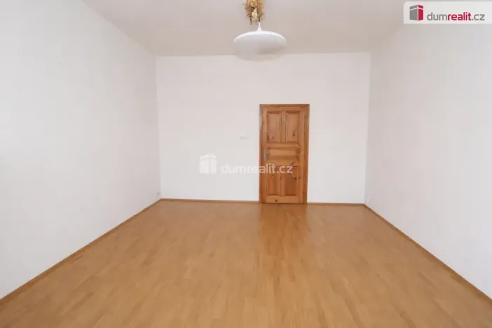 Pronájem bytu 1+1, Praha - Smíchov, Nádražní, 46 m2