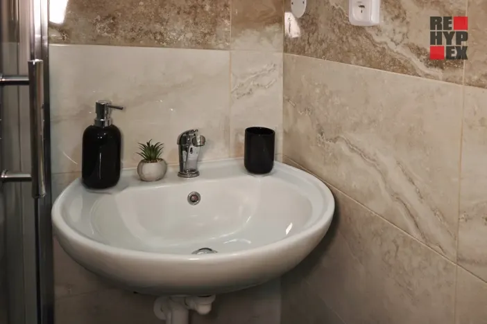 Pronájem bytu 1+kk, Liberec - Liberec V-Kristiánov, Stavbařů, 28 m2