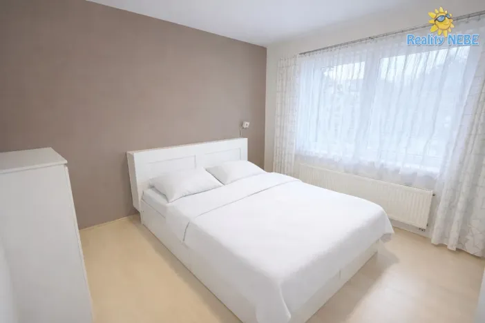 Pronájem bytu 2+kk, Praha - Horní Počernice, V javorech, 55 m2