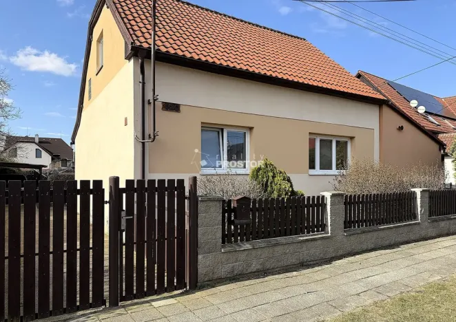 Prodej rodinného domu, Kralupy nad Vltavou - Lobeček, Marie Majerové, 130 m2