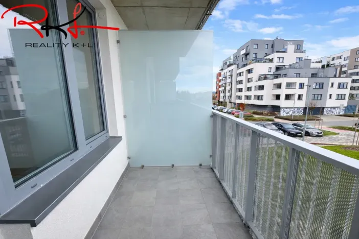 Pronájem bytu 1+kk, Praha - Dolní Měcholupy, Honzíkova, 30 m2