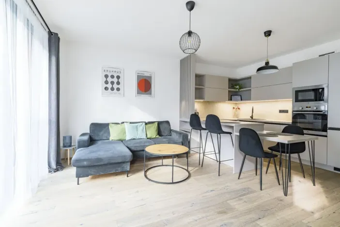 Pronájem bytu 2+kk, Praha - Karlín, Sokolovská, 55 m2