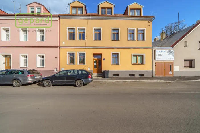 Prodej bytu 1+1, Karlovy Vary, Jabloňová, 38 m2