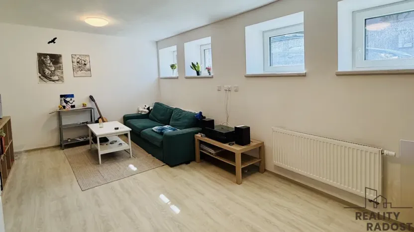 Pronájem bytu 2+kk, Brno, Veslařská, 45 m2