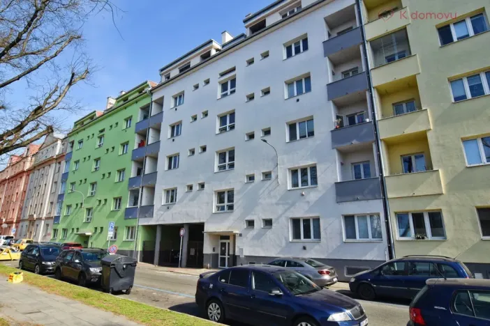 Prodej bytu 2+kk, Brno - Černovice, Zvěřinova, 43 m2