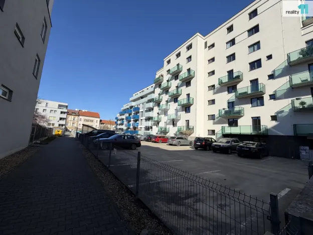 Pronájem garáže, Plzeň - Jižní Předměstí, Poděbradova, 12 m2