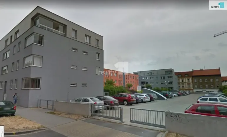 Pronájem garáže, Plzeň - Jižní Předměstí, Poděbradova, 12 m2