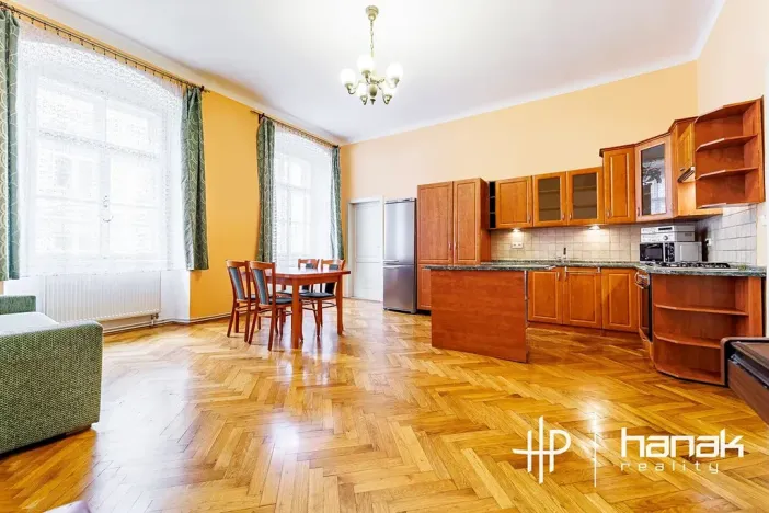 Prodej kanceláře, Olomouc, Univerzitní, 88 m2