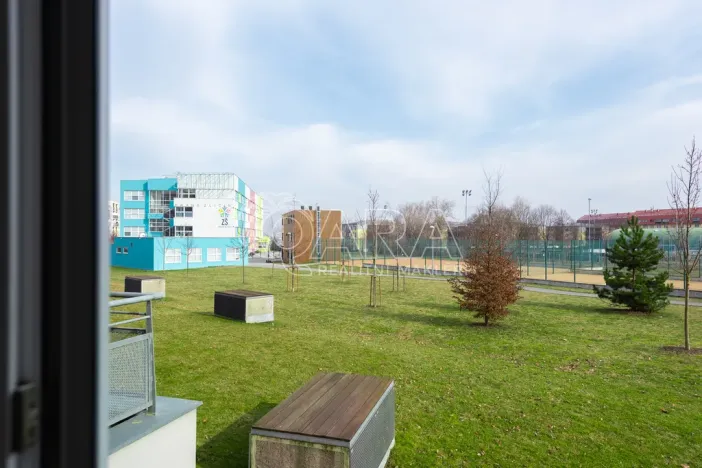 Pronájem bytu 1+kk, Praha - Zličín, Sazovická, 29 m2