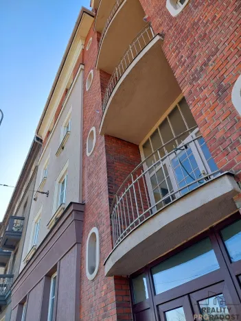 Pronájem bytu 2+1, Olomouc, Divišova, 73 m2