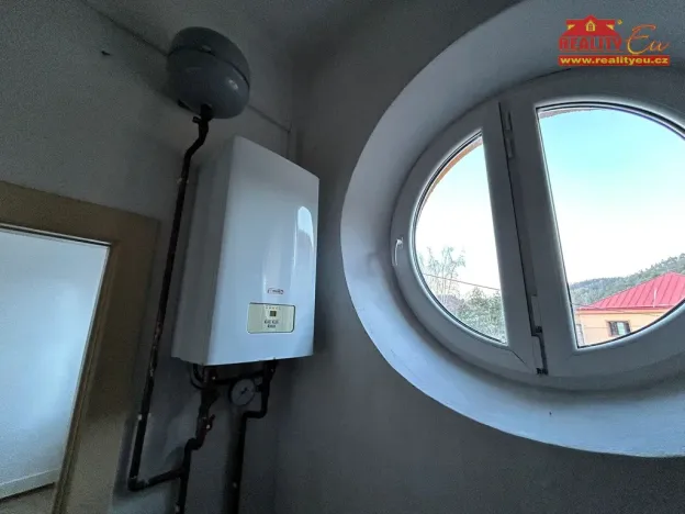 Pronájem bytu 3+1, Úpice, Plickova, 95 m2