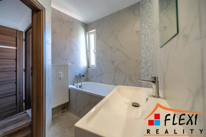 Pronájem bytu 2+kk, Ostrava, Dr. Šmerala, 49 m2