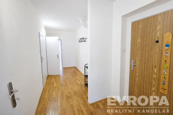 Pronájem bytu 3+1, Praha - Modřany, Hájenská, 76 m2