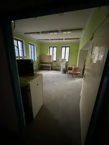 Prodej výrobních prostor, Okrouhlice, 551 m2