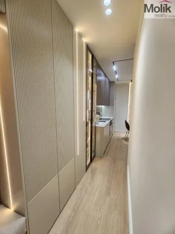 Prodej bytu 2+kk, Drač, 68 m2