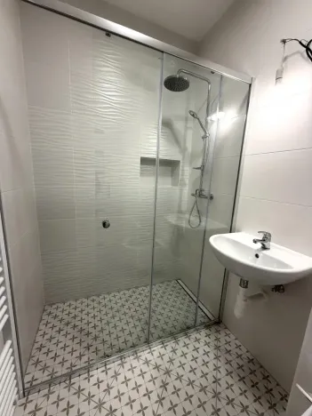 Pronájem bytu 2+kk, Praha - Žižkov, Křišťanova, 40 m2