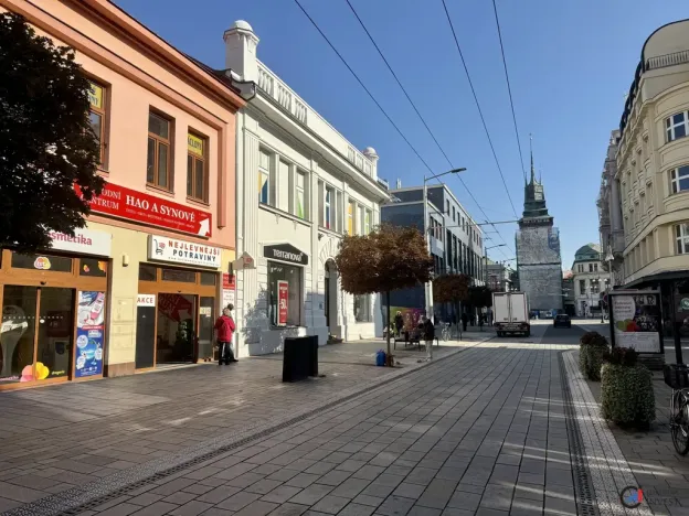 Pronájem kanceláře, Pardubice, třída Míru, 550 m2