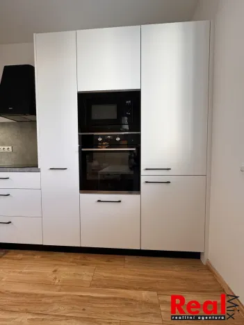 Pronájem bytu 4+kk, Brno - Komín, Jundrovská, 98 m2