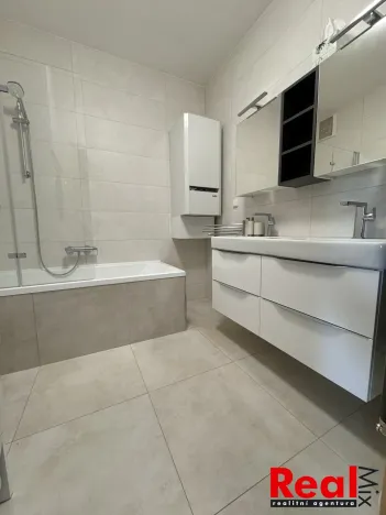 Pronájem bytu 4+kk, Brno - Komín, Jundrovská, 98 m2