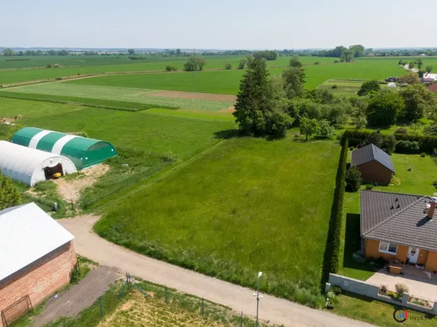 Prodej pozemku pro bydlení, Moravany - Moravanský, 1589 m2