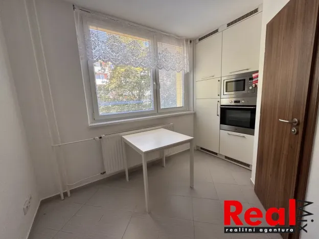 Pronájem bytu 2+1, Brno - Slatina, Bučovická, 60 m2