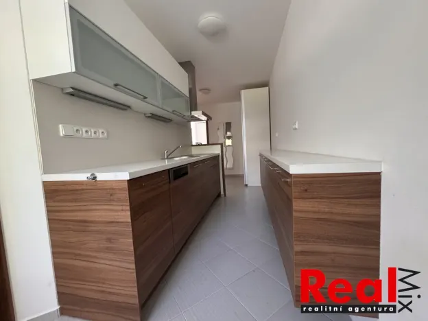 Pronájem bytu 2+1, Brno - Slatina, Bučovická, 60 m2