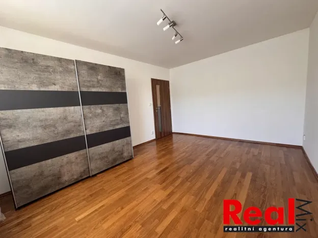 Pronájem bytu 2+1, Brno - Slatina, Bučovická, 60 m2