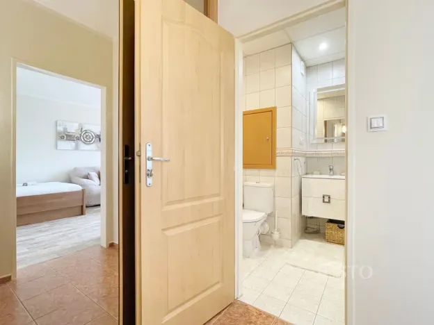 Pronájem bytu 1+kk, Praha, Květnového vítězství, 31 m2