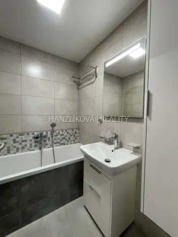 Pronájem bytu 2+kk, České Budějovice, Hálkova, 54 m2