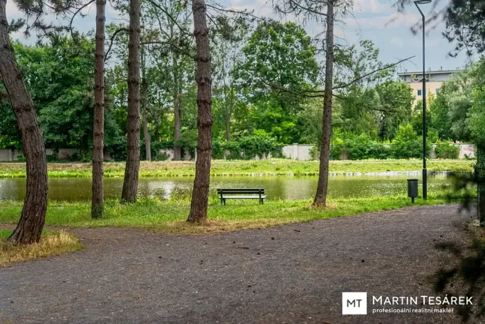 Prodej pozemku pro bydlení, Praha - Čakovice, Na bahnech, 611 m2