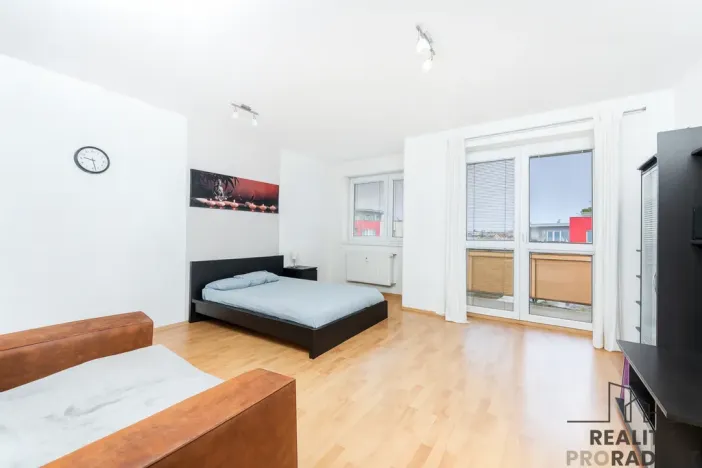 Prodej bytu 1+kk, Praha, Přeučilova, 35 m2