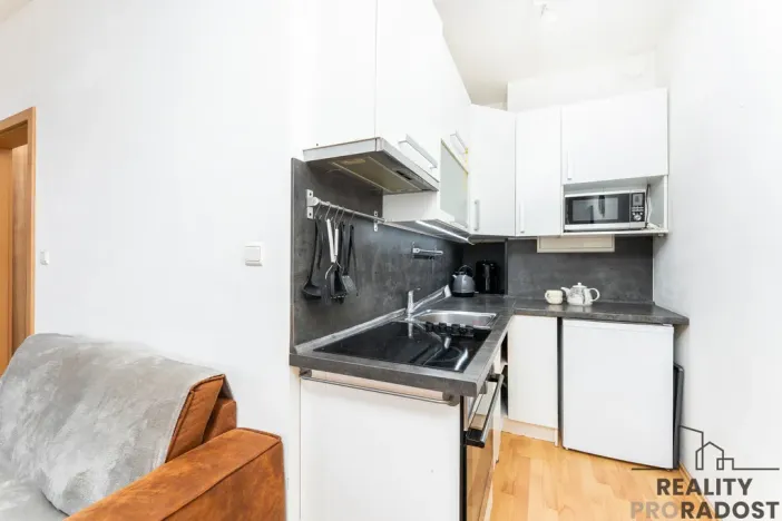 Prodej bytu 1+kk, Praha, Přeučilova, 35 m2