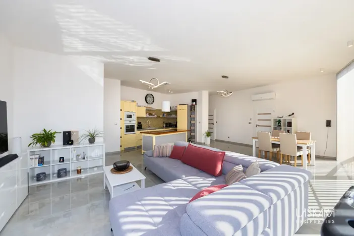 Pronájem bytu 3+kk, Horoušany - Horoušánky, Hlavní, 129 m2